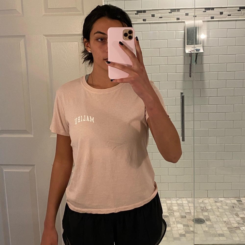 Short sleeve tee